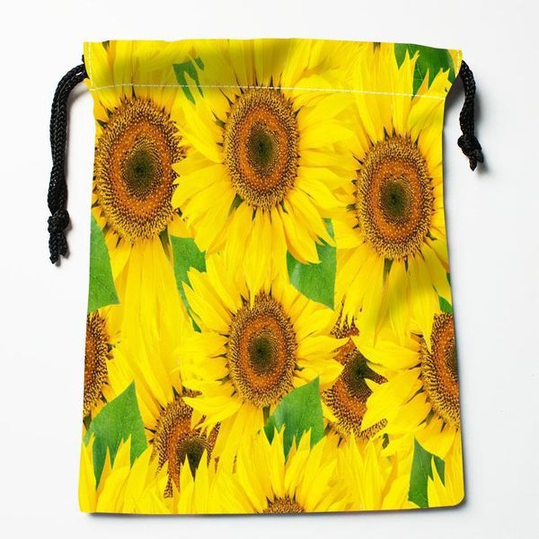 Borse portaoggetti Bellissimo girasole con coulisse Stampa HD 18X22CM Arrivo Morbido tessuto di raso Resuable Borsa per vestiti Scarpe 12.2