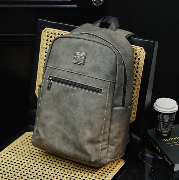 

wholesale factory men leathers shoulder bags retro solid color leisure large capacity travel backpack simple clamshell leather handbag colle