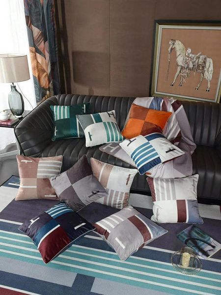 

cushion/decorative pillow velvet fabric modern luxury h letter duplex printing home sofa cushion cover pillowcase without core living room b