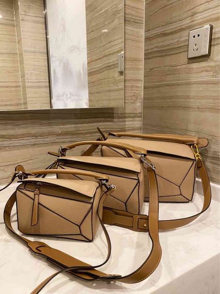 

women designers luxurys bags handbag 2021 new women's lov luojia geometric horizontal style square fashion one shoulder khaki smal hile