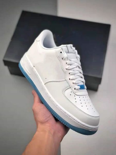 

air breathable running shoes for men and women white size36-45