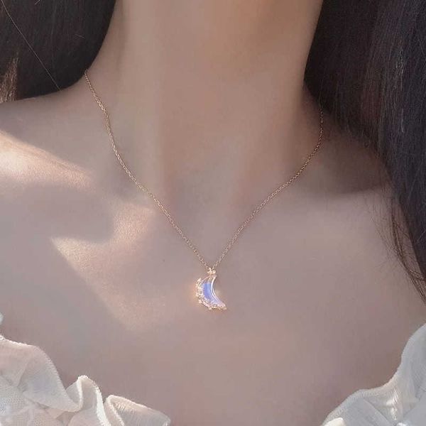 

lats glowing discoloration moon chain necklace korea creative luminous stone pendant necklaces for women fashion jewelry gifts, Silver