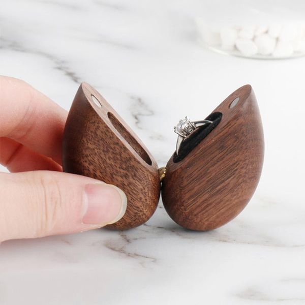 

heart-shaped ring box 50*56cm magnetic walnut wood holder jewellery case for wedding proposal engagement k9store party favor
