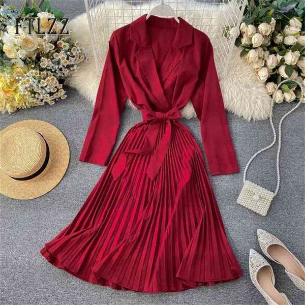 

vintage turn down collar dress women slim long sleeve v-neck bandage dresses ladies elegant pleated casual robe vestidos 210525, Black;gray