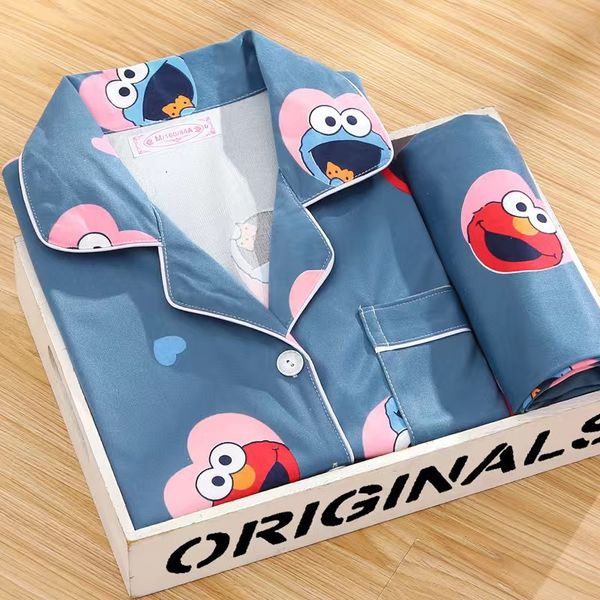 

pajamas set female spring and autumn new style womens casual fold-down cardigan long sleeve large size cartoon nightshirt girls, Black;red