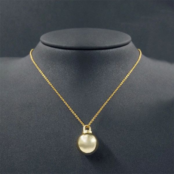 

2022 brand original jewelry designer necklace round ball pendant women's simple high-end sweater chain, Silver