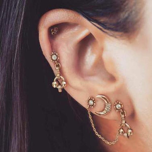 

clip-on & screw back hongye fashion punk rock ear clip cuff wrap earrings moon type hollow out pattern statement jewelry women brincos 2021, Silver