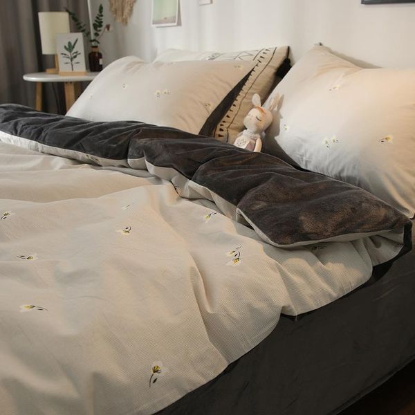

bedding sets four-piece bedroom bed linen winter cotton plus velvet crystal quilt cover fashionable and simple family el set