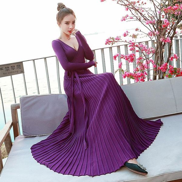 

casual dresses 2021 spring elegant v neck knitted dress women robe femme long sleeve party red vintage pleated maxi, Black;gray
