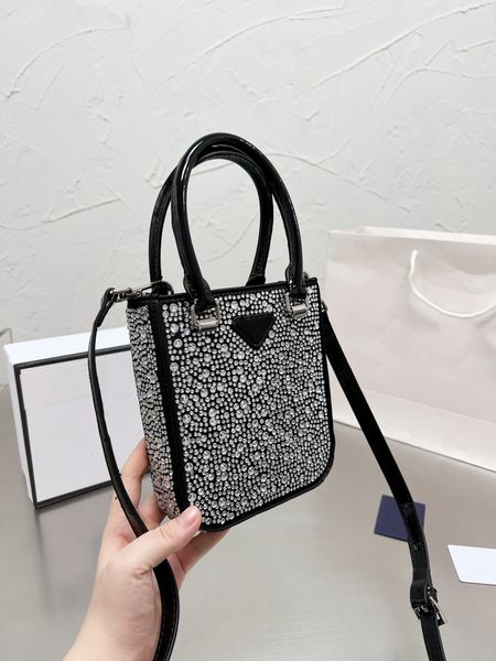 

woman luxurys men designers bags lady womens crossbody tote hobo shoulder purses handbags bag wallet backpak and box