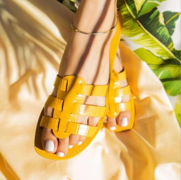 

-selling luxury summer women's slippers leather jelly color sandals beach flat non-slip durable fashion all-match flip flop, Black