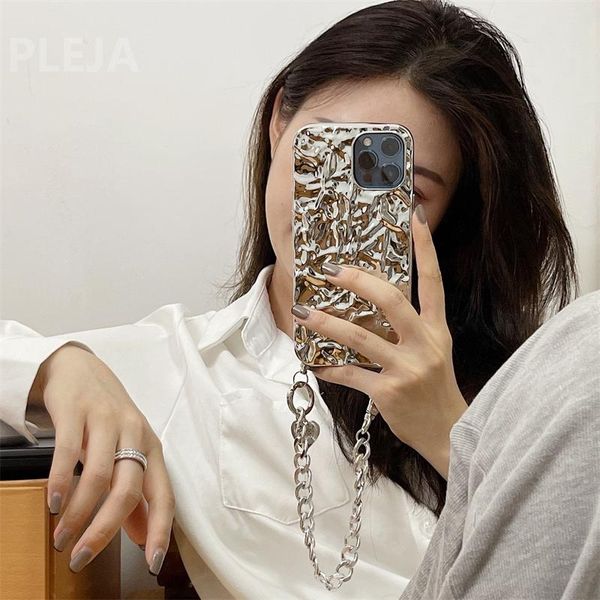 

cell phone pouches fashion electroplate tin foil silver case luxury wrist chain cases for 12 11 pro max x xr xs 6s 7 8 plus covers