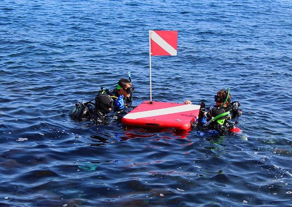 

inflatable floats & tubes funworld iving buoy safe float scuba diving spearfishing snorkeling