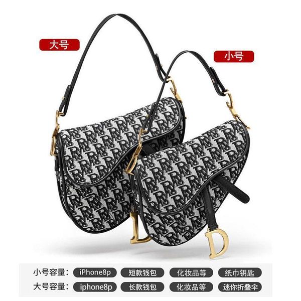 

. 2020 new fashion horseshoe saddle crossbar hand bill of lading shoulder d family word women's underarm bag
