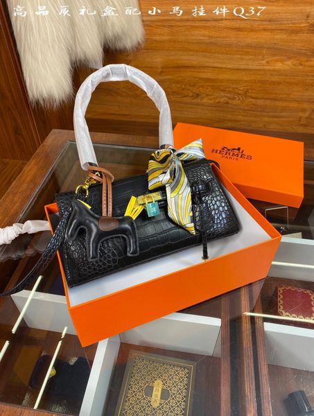 

Women Luxurys Designers Bags 2021 Tote Crossbody Fashion leather ochette shoulder Prettyplus flower classic -L0168, A-l0168