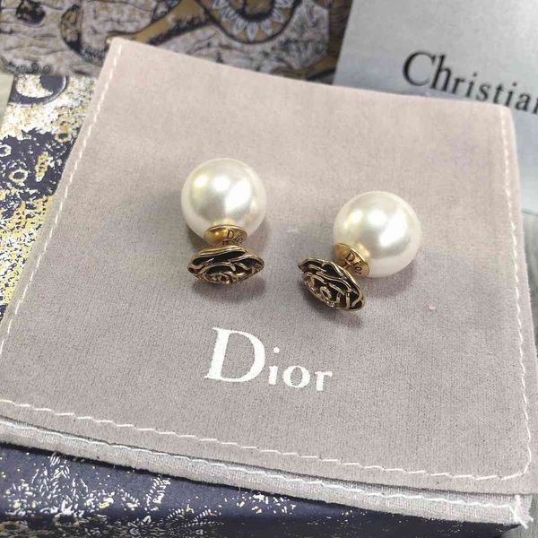 

2021 luxury designer jewelry new rose pearl earrings, Silver