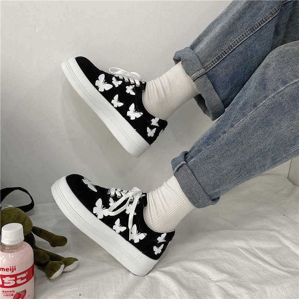 Sapatilhas Sapatos Esportes Mulheres Anime Plataforma Lolita Bonito Primavera 2021 Impressão Borboleta Causal Tênis Branco Feminino Kawaii Flats Y0907