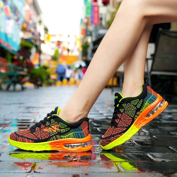 

2021 designer running shoes for men women blue grey red fashion mens trainers outdoor sports sneakers size 35-45 wf, White;red