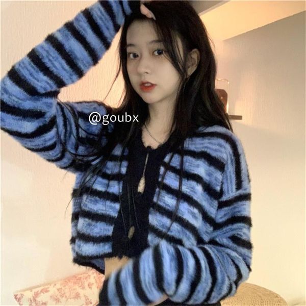 

women's knits & tees 2021 autumn striped short style knitted sweater retro lazy design sense cardigan coat, White
