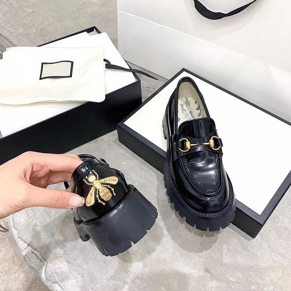 

dress shoes buckle women platform round toe print bee flat heels metal decoration loafers retro fashion chaussure femme cassic, Black