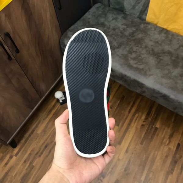 

2021 slipper designer slide summer sandals fashion men beach indoor flat flip flops leather luxurys 7shoes mens slippers with box size 39-45, Black