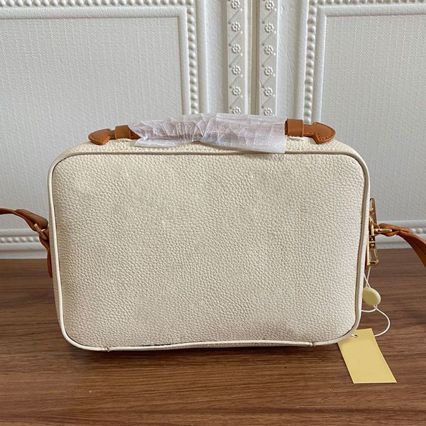 

women zipper shoulder bag cross body bags handbag purse fashion embossing tassel letter golden haraware ajustable strap tote wallet high