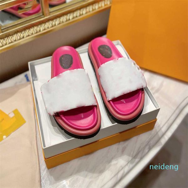 Designer-Frauen-Pool-Kissen-Komfort-Slipper-Dame-Nylon-Breitband-gefüllte weiche Daunen-Buchstaben-bedruckte Leder-Sonnenuntergang-flache Gummi-Slide-Sandale 000