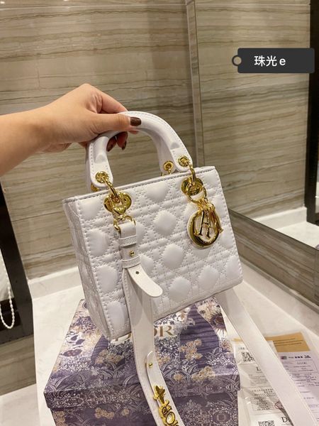 

Original Leather Women Bags Handbag Luxury Designers Fashion Handbags Ladies Shoulder Bag Backpack Tote -D0886, Red;black