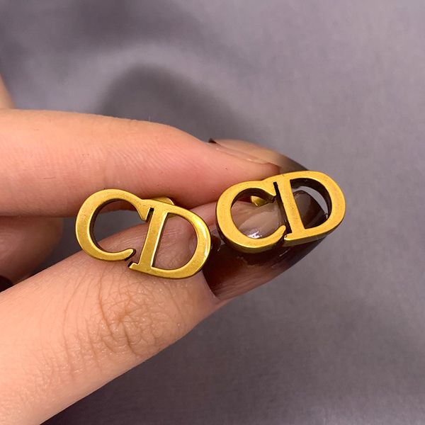 

design jewelry classic letters same necklace women's fashion gold-plated earrings, Golden;silver