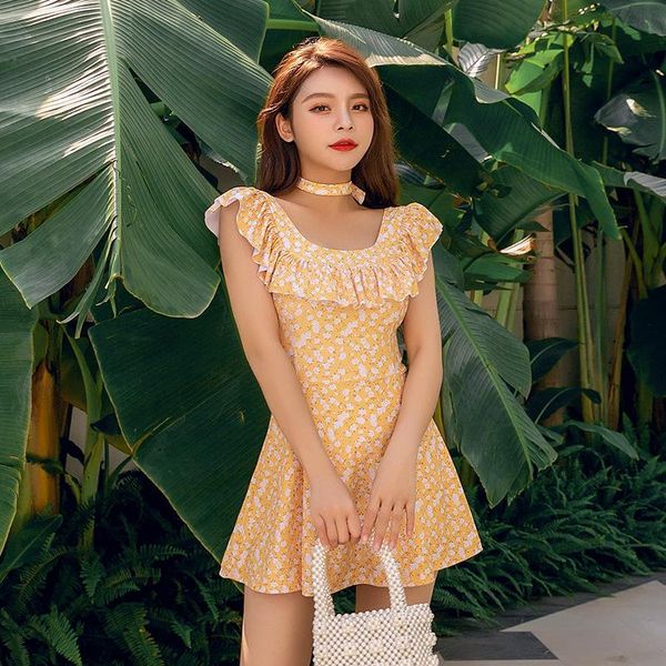 

one-piece suits 2021 fashion skirt style flat angle conservative slim fit spring resort swimsuit [issued on behalf]