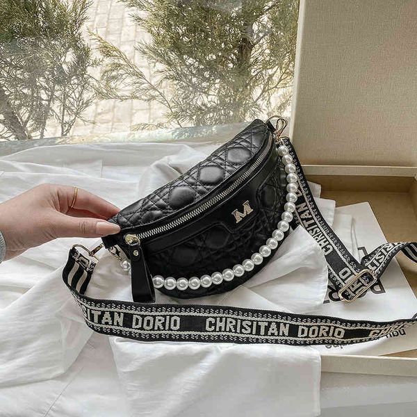 

2022 factory wholesale new chest bag women's solid color diamond lattice embroidery korean version chest super fire pearl chain cross s