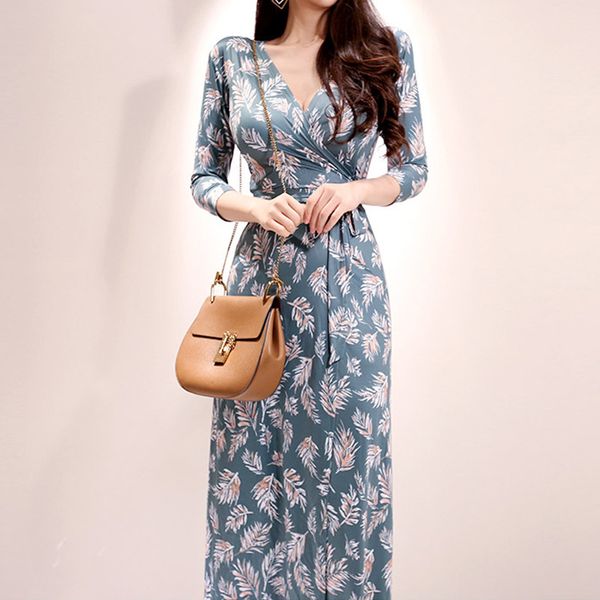 

dress Elegant female fashion comfortable with v-cleavage formal occasional arrival fresh beach-to-line printing as simple, Black;gray