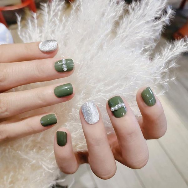 

false nails 24pcs pea green nail patch glue type removable short paragraph fashion manicure save time sk88, Red;gold