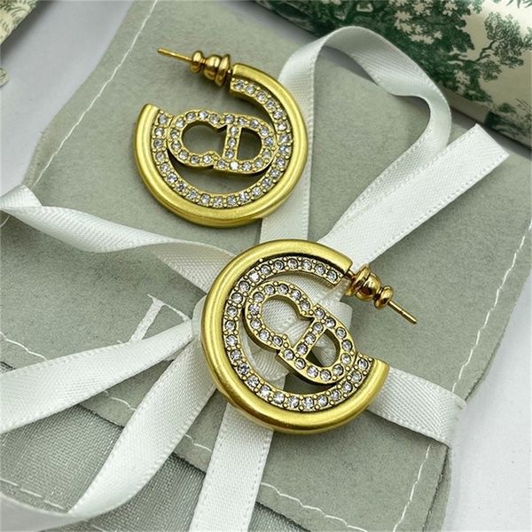 

85% off factory clearance home new micro inlaid arc earrings super immortal cold wind simple classic fashion earrings women, Golden