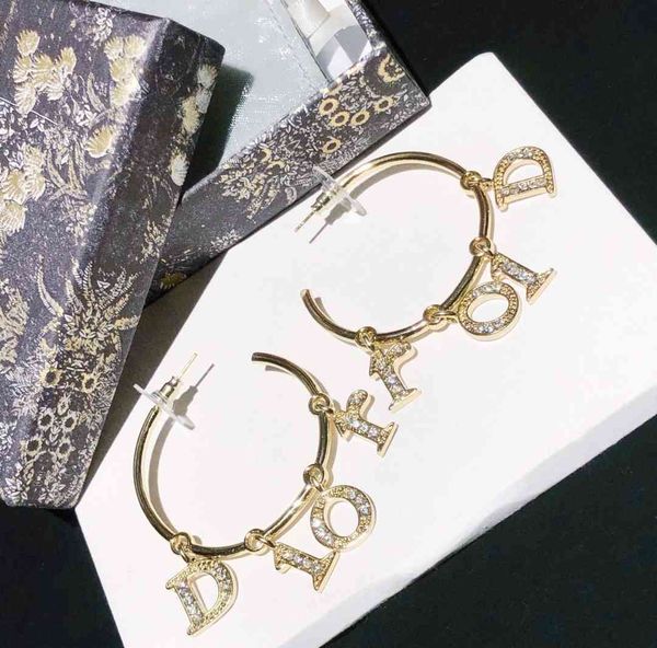 

special offer 2021 luxury designer jewelry 18k tassel letter micro inlaid diamond flash diamond fashion temperament earrings net red, the sa, Silver