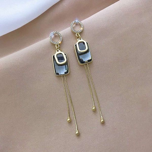 

creative crystal earrings simple atmospheric tassel
