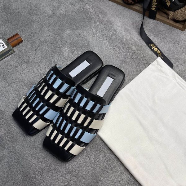 

2021 ladies fashion casual sandals and slippers outdoor sports show classic love style size 35-40, Black