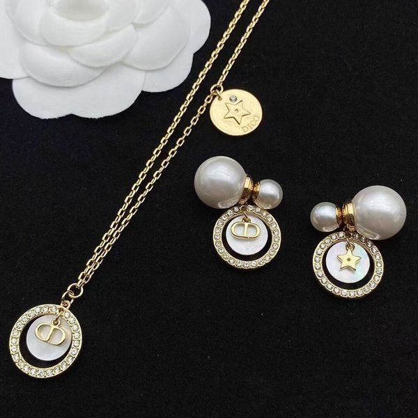 

70% off luxury jewelry family's 21-year-old gold temperament round pearl earrings, net red, the same style, versatile necklace xyl4, Golden