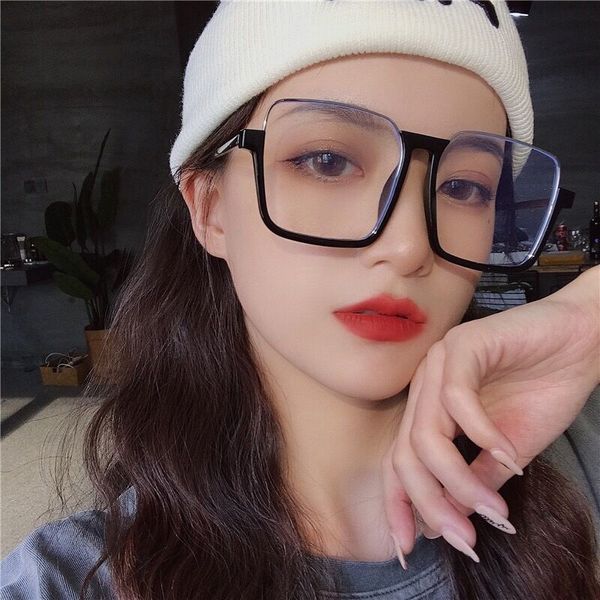 

p4xr lower half frame fashion eyeglass trendsetter outdoor net red same and sunglasseslower half frame fashion trendsetter net red same sung, White;black