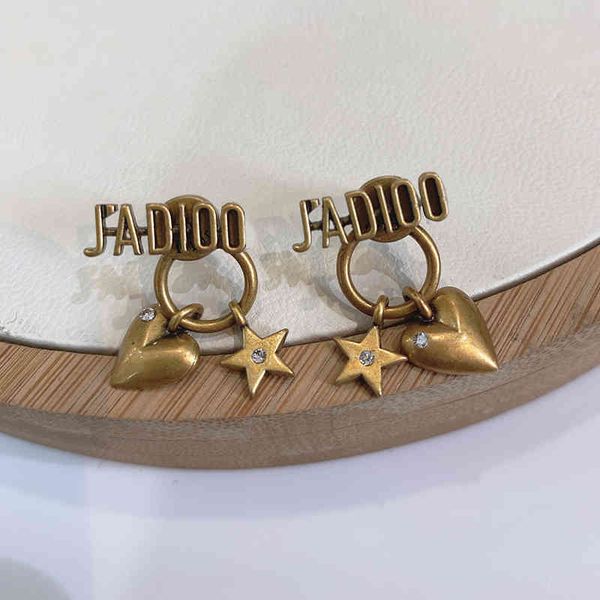 

2021 d family earrings women's five pointed star love pendant simple and small 925 silver needle fashion