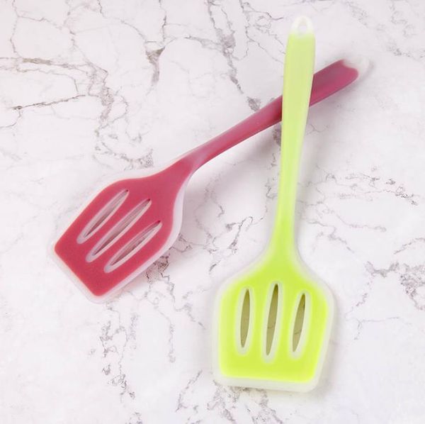 Ferramentas de cozinha Silicone Slotted Turner Spatula Slotteds Turners Ovo Resistente ao calor Non Stick Sopa grande colher de sopa meio ver através Sn2113