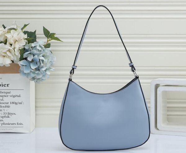 

new cleo underarm bag shoulder bags handbags crossbody bag heart-shaped decoration tarpaulin genuine leather bag wholesale