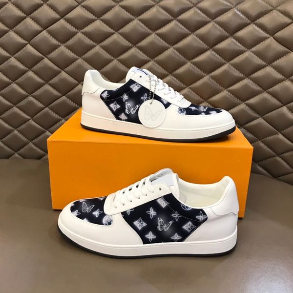 

mens rhyton shoes luxury designer sneaker with mouth lip print ny yankees women brand vintage trainer men mountain climbing oversize c03, Black