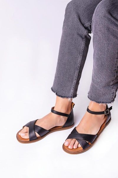 

sandals women's black leather cross strappy