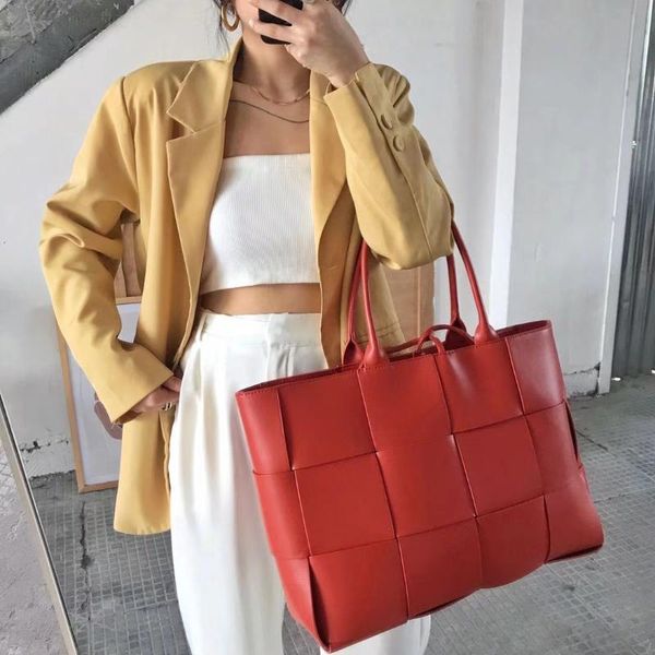 

evening bags women's synthetic fur shoulder bag, personalized fashion strap, luxury 2021
