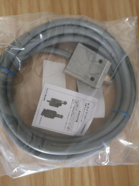 

smart home control 1pcs omron d4c-1302 d4c1302 limit switch - *mo