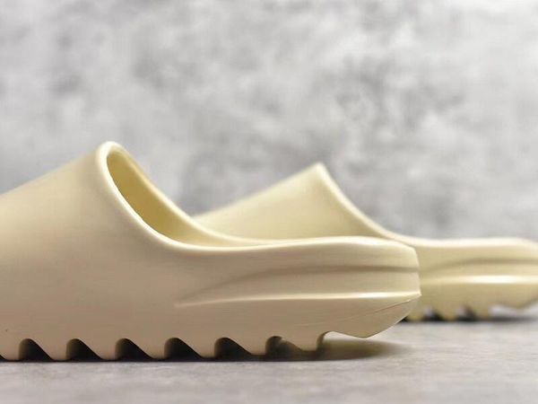 

selling comfort women men bone slipper shoes lightweight man earth brown desert sand slide fashoin resin sandals ship zly, Black