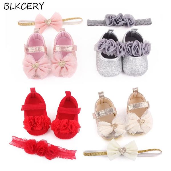 Sandalen Mode Baby Mädchen Schuhe geborene Säuglingsschuhe Kleinkind Blumen Wohnungen für 1 Jahr alte christliche Puppe Geschenke mit Stirnband A Sets