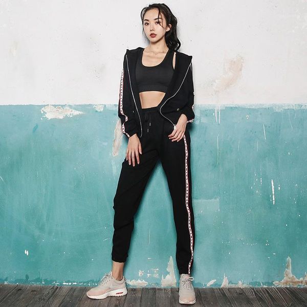 

yoga outfit suit women's three piece set sports bra loose fitness running pants hooded jacket