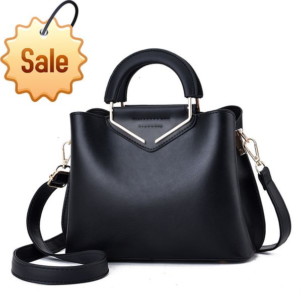

women's bag 2021 new middle-aged women's pu daifei bag handbag simple and versatile